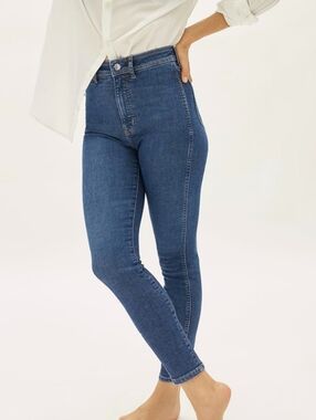 High-Rise Skinny Jeans - Blue
